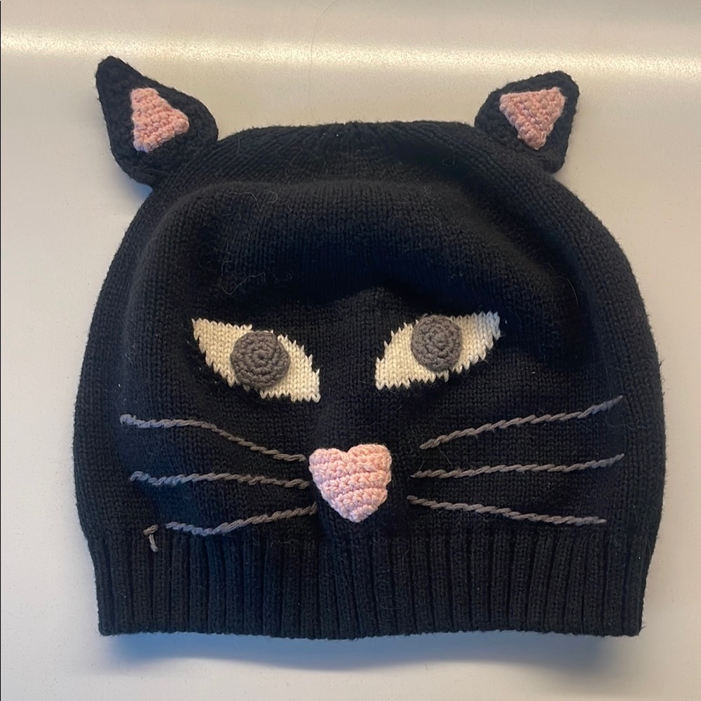 Adorable vintage Hanna Andersson winter beanie. Cat. 3-6 years.